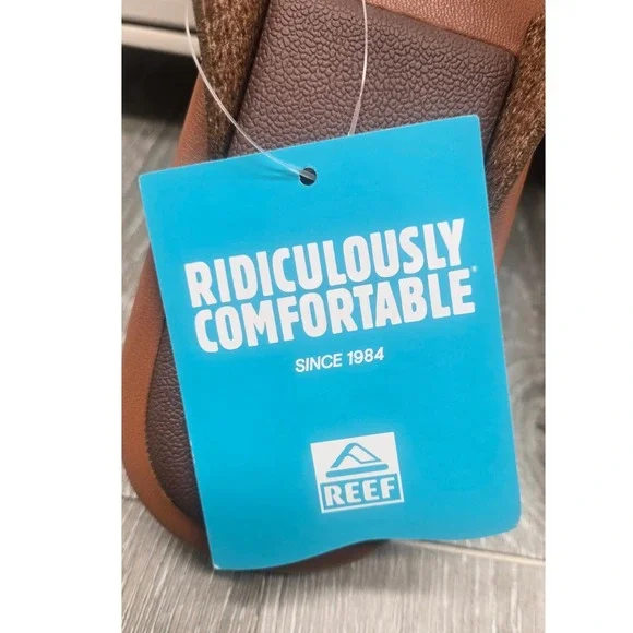 Reef Brown and Tan Women's Sandals - Picture 6 of 9